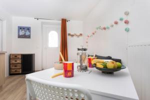 Jídlo v apartmánu nebo okolí + 5 fotografií
