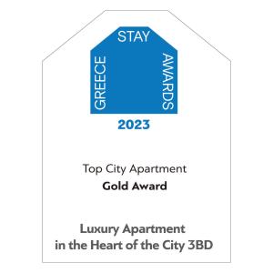 Luxury 3BR Apartment in the Heart of the City tanúsítványa, márkajelzése vagy díja