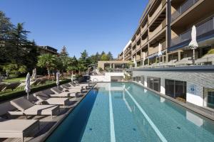 Bazén v ubytování Feldhof DolceVita Resort nebo v jeho okolí