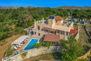 Πισίνα στο ή κοντά στο Villa Tresor