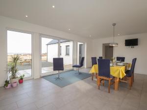 Gallery image of Breakish Villa in Breakish +20 photos