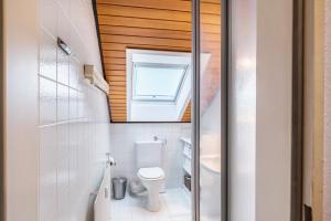 Koupelna v ubytování Aixpress Apartment