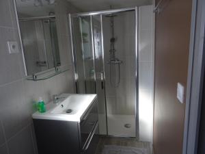 Koupelna v ubytování gite la maison16