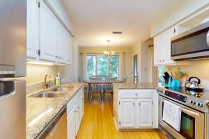 Gambar di galeri bagi 5550 Turtle Cove Lagoon View di Kiawah Island