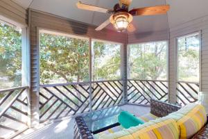Gambar di galeri bagi 5550 Turtle Cove Lagoon View di Kiawah Island