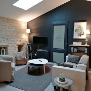 Μια τηλεόραση ή/και κέντρο ψυχαγωγίας στο Le Clos des Treilles