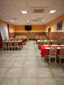 ห้องอาหารหรือที่รับประทานอาหารของ Szalowa Sport Arena