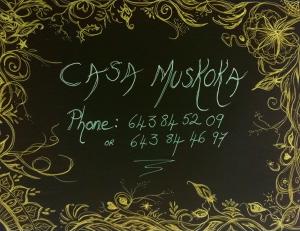 a sign for a music festival with a gold frame at Casa Muskoka in Zurgena