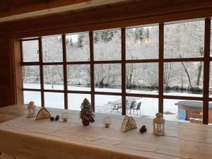 Afbeelding uit fotogalerij van FOREST RIVER RESORT in Vilnius