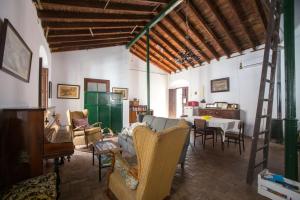 Posedenie v ubytovaní La Casa del Cura 1935