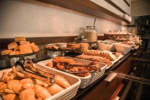Makanan di atau berdekatan hotel