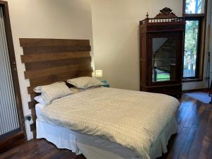 Photo de la galerie de l'établissement Cabaña en el bosque, à Curicó 10 autres photos