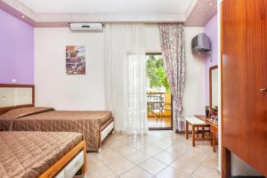 Gallery image of Lemon Garden in Pefkohori