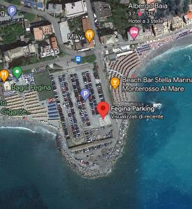 um mapa de um resort perto da água em Casa Da Ste em Monterosso al Mare
