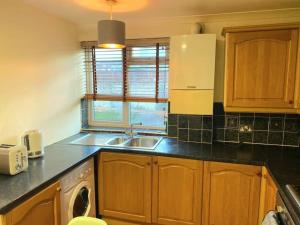 Una cocina o kitchenette en Gravesend 1 bedroom Apartment