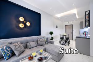 A seating area at Adell Deluxe Apartments