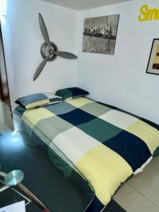Posteľ alebo postele v izbe v ubytovaní Azzurra Flat Bari Center