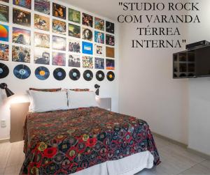 Кровать или кровати в номере STUDIOS URCA na rua da mureta da Urca