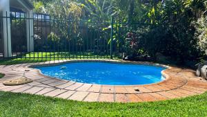 A piscina localizada em Privacy on Ti Tree ou nos arredores