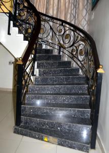 Mynd úr myndasafni af De Rigg Place - Alaka Estate, Surulere í Lagos