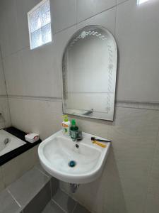 Ένα μπάνιο στο Nua House