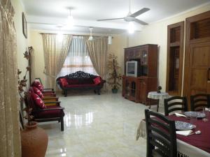 Gallery image of Henderson Airport Residence in Negombo