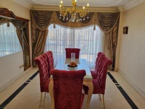 Χώρος καθιστικού στο Cairo city apartment in Nasr city