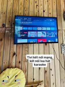 TV/Unterhaltungsangebot in der Unterkunft CĂN KITE- CÁNH DIỀU ( MOON VLLA SÓC SƠNI