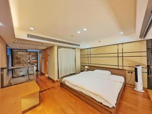 邻致公寓（东站中汇店）客房内的一张或多张床位