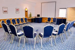 Zona business o sala conferenze di AVALON Hotelpark Königshof
