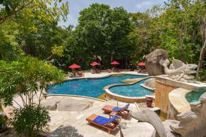 Bazén v ubytování Sensi Paradise Beach Resort nebo v jeho okolí