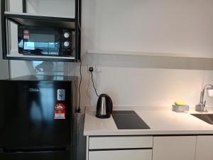 Kuchyň nebo kuchyňský kout v ubytování Bayu Temiang Luxury Design 7~8 Pax