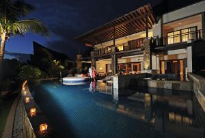 สระว่ายน้ำที่อยู่ใกล้ ๆ หรือใน Le Jadis Beach Resort & Wellness - Managed by Banyan Tree Hotels & Resorts