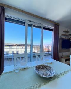 TV i/ili multimedijalni sistem u objektu Don Balkan GorVil 14