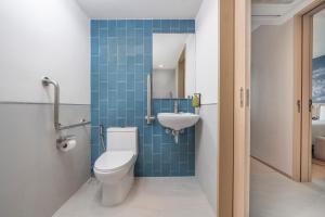 Koupelna v ubytování Holiday Inn Express Rayong