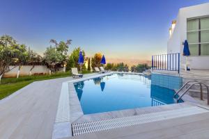 Bazén v ubytování Sunset and Serenity villa - Heraklion nebo v jeho okolí