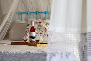 Posteľ alebo postele v izbe v ubytovaní Cretan Magnolia Gem - Smari Cozy Getaway