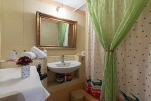 Kúpeľňa v ubytovaní Cretan Magnolia Gem - Smari Cozy Getaway