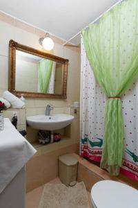 Kúpeľňa v ubytovaní Cretan Magnolia Gem - Smari Cozy Getaway