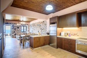 Gallery image of Casa Del Mare Sea View House up to 6 guests in Mandrakion