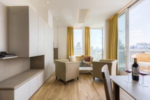Posedenie v ubytovaní Vienna Grand Apartments DANUBE