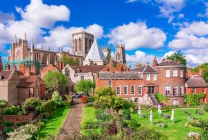 Gallery image of Modern York Apartment in the Heart of the City I Pass The Keys in York