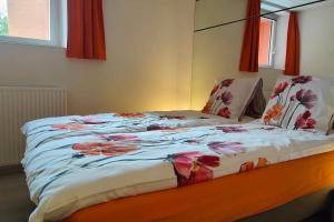 Katil atau katil-katil dalam bilik di Logement Premium à Salins