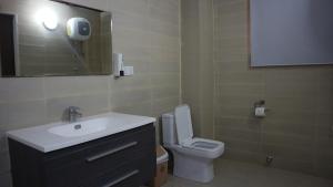 Vonios kambarys apgyvendinimo įstaigoje Cliff Haven Beach Resort