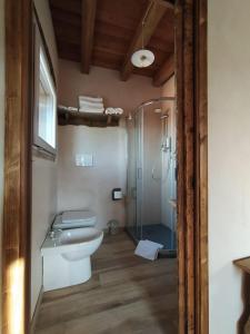 Koupelna v ubytování La Casa di LILLIA + 14 fotografií