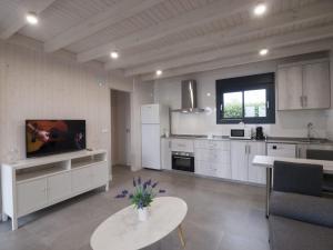 A kitchen or kitchenette at Casas Guemon