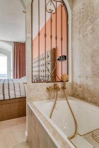 Łazienka w obiekcie La Villa M à Pramousquier