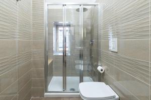 Koupelna v ubytování B&B VESUVIAN STONE