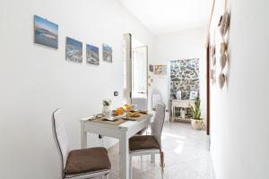 Posezení v ubytování B&B VESUVIAN STONE