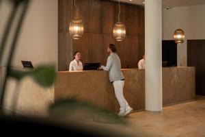 Hosté ubytování Seehotel am Kaiserstrand + 37 fotografií